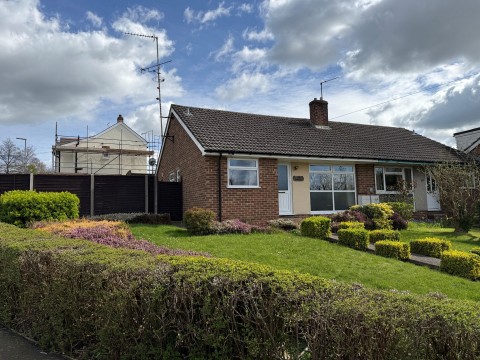 View Full Details for Carisbrooke Gardens, Yeovil